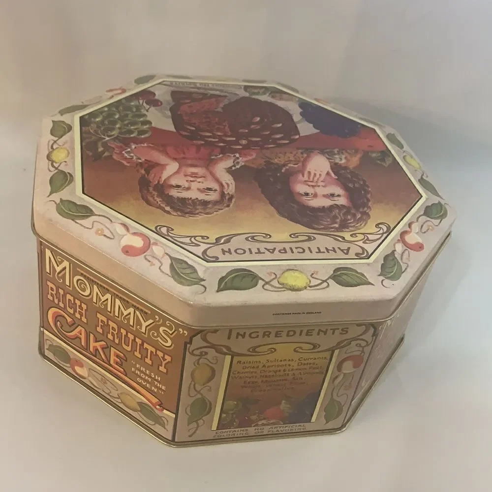 Mommy’s Rich Fruity Cake Vintage Collector Tin Holiday Candy Food Gift Storage